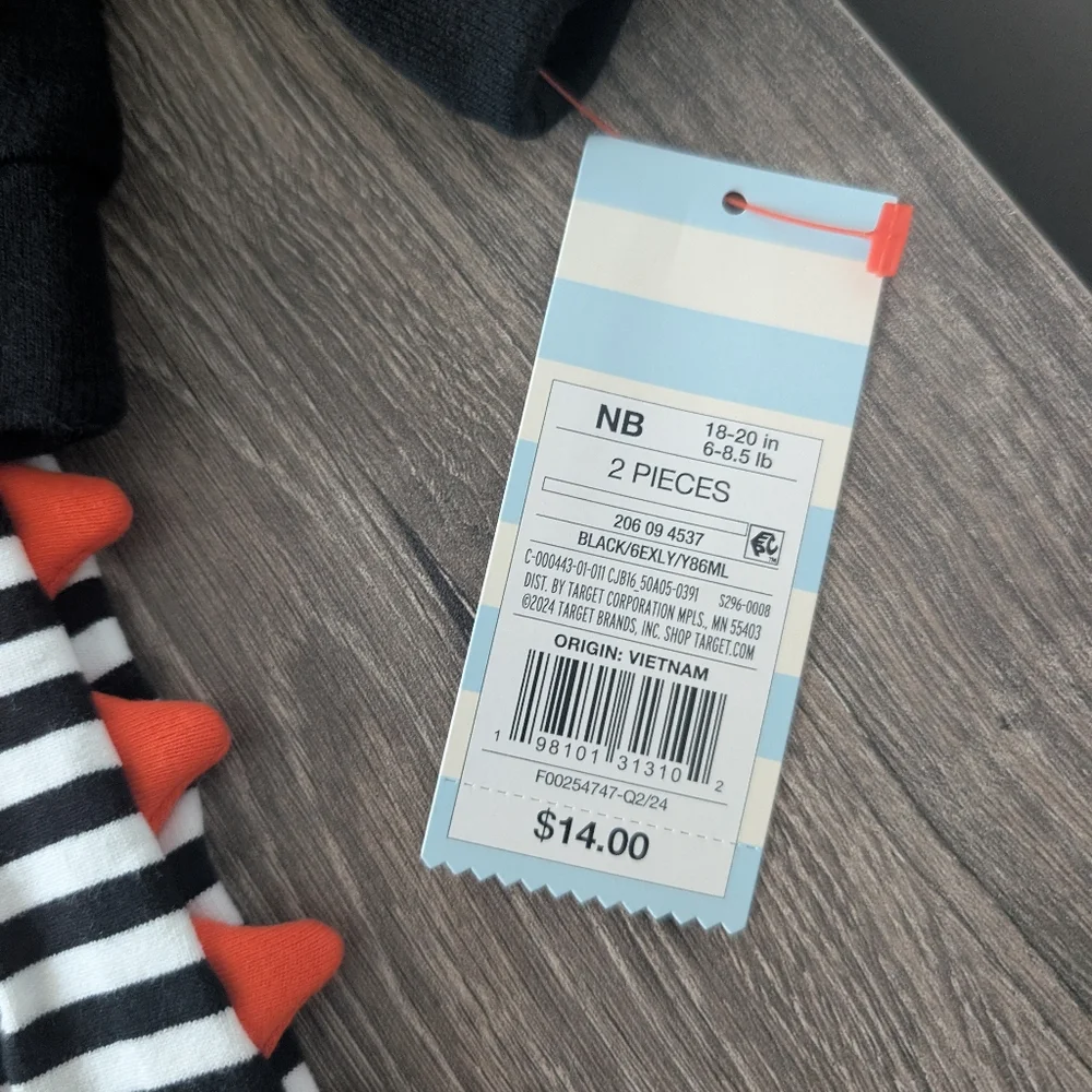 Cat & Jack Newborn Halloween 2 Piece Set NWT‎
